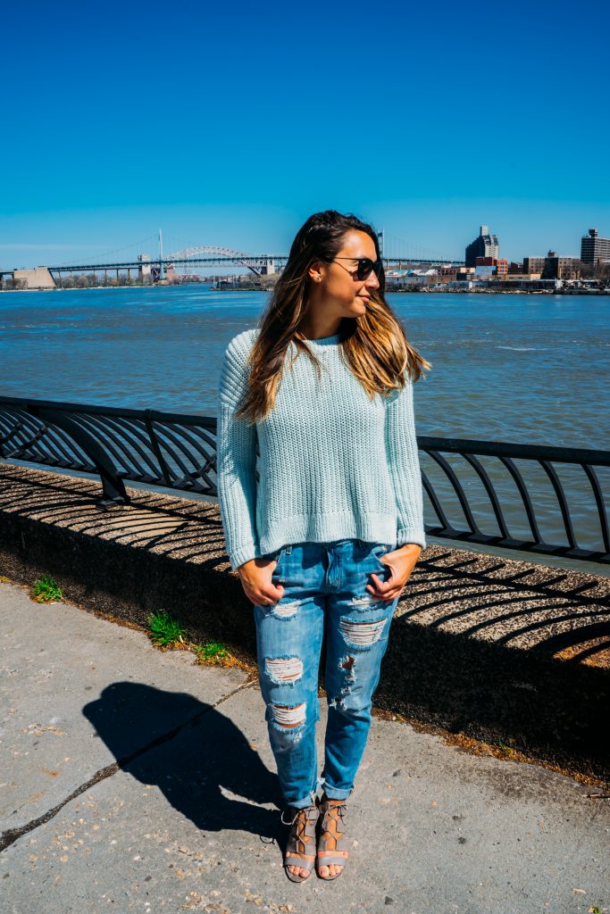 Luckey Alex Styling Ripped Jeans 10